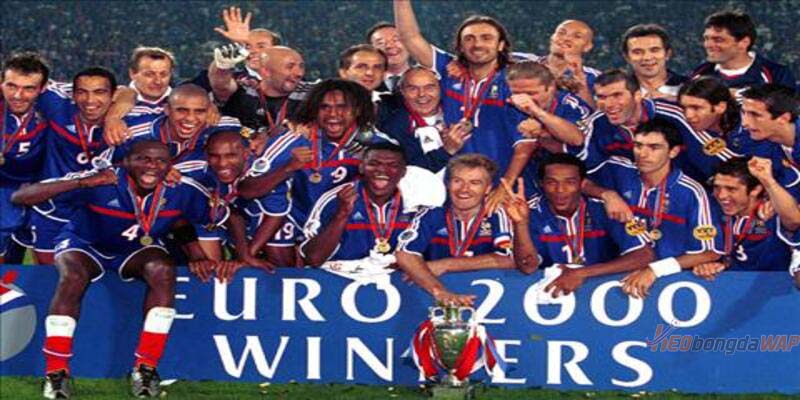 Đội tuyển Pháp ( Với 2 lần vô địch: 1984, 2000)